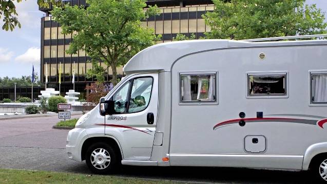 Paderborn: Wohnmobilstellplatz am "HNF"